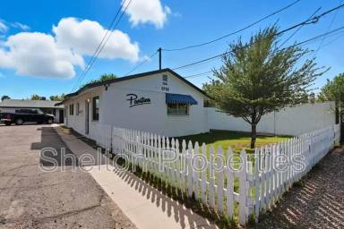 Main picture of Pacifica