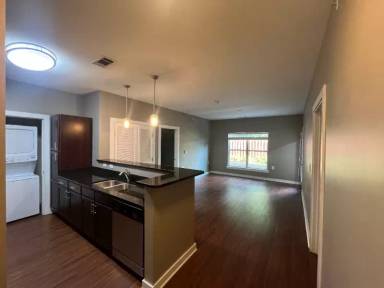 Main picture of 2197 Nolensville Pike