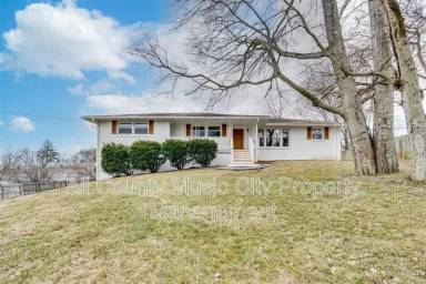 Main picture of 209 Rhine Dr