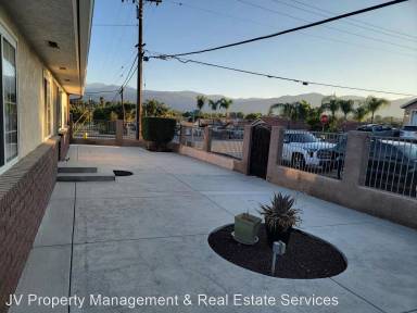 Main picture of 19240 Envoy Ave
