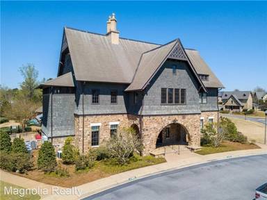 Main picture of Creekside