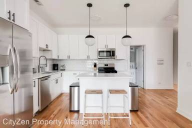 Main picture of 1636 N Wester Ave Unit2