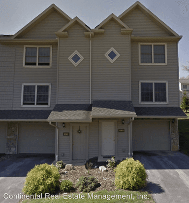Main picture of 634 Oakwood Ave