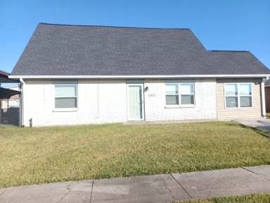 Main picture of 2051 Sauvage Ave