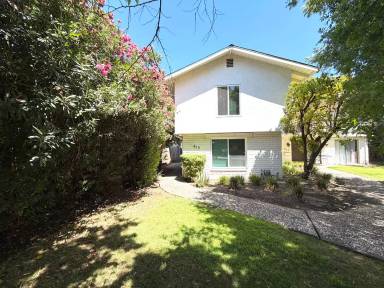 Main picture of 617 11th St