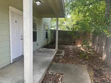 Main picture of 5105 Delores Ave