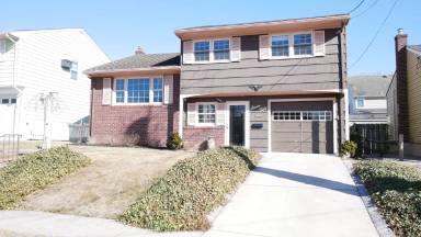 Main picture of 750 Coolidge Ave