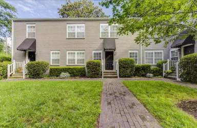 Main picture of 291 Oxford Pl NE