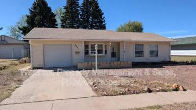 Main picture of 3003 Gomer Ave