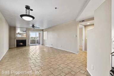 Main picture of 320 Lake St