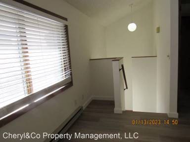 Main picture of 747 Elder Ct