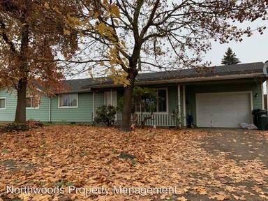 Main picture of 1243 Lorne Loop