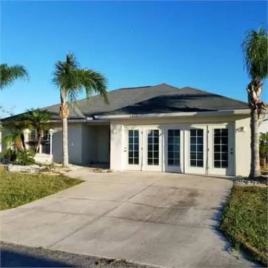 Main picture of 5594 Columbus Cir
