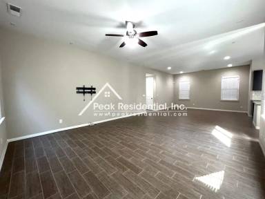 Main picture of 8434 Belcastel Way