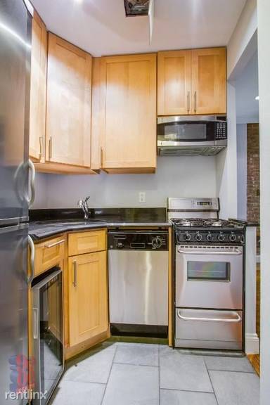 Main picture of 937 2nd Ave