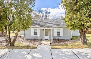 Main picture of 1315 Giles Rd