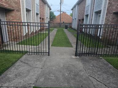 Main picture of 8736 Elvin Dr