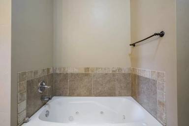 Main picture of 10717 SW 33rd Ter