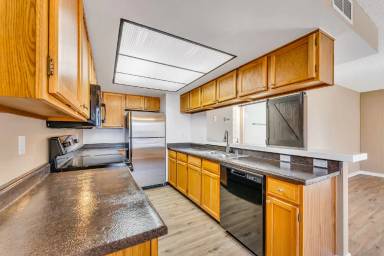 Main picture of 536 Nichols Blvd