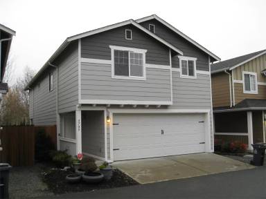 Main picture of 4709 145th Pl NE