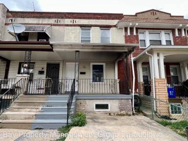 Main picture of 2651 S Lloyd St