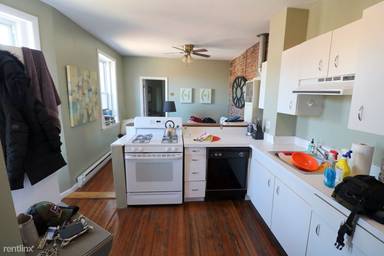 Main picture of 169 Endicott St