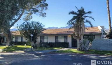 Main picture of 1 Lakeview Cir