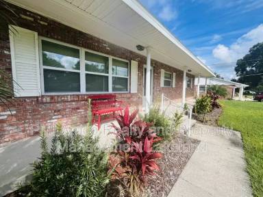 Main picture of 345 S Ilakee Ave