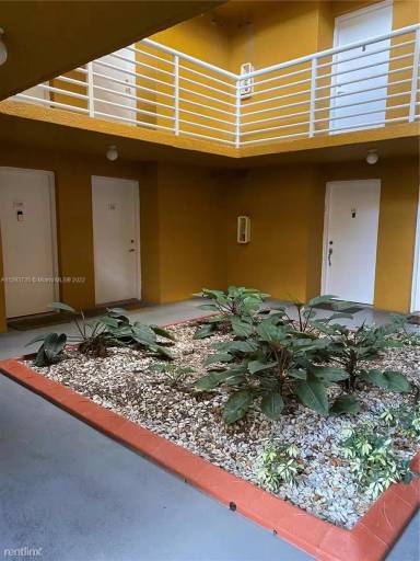 Main picture of 9731 Fontainebleau Blvd