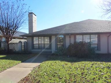 Main picture of 520 Woodland Hills Dr