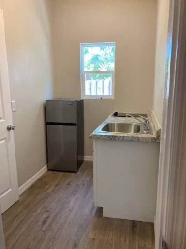 Main picture of 2310 Dawnwood Ln