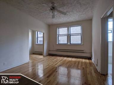 Main picture of 1050 W George St
