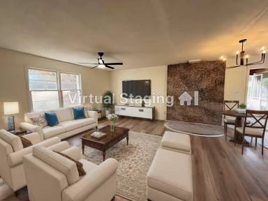 Main picture of 35 Lawanda Ln