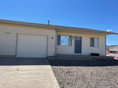 Main picture of 1659 N 15th St