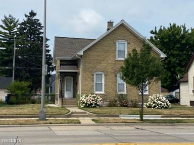 Main picture of 2032 N Main St