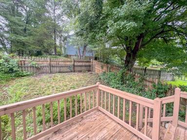 Main picture of 4685 Oriole Ct
