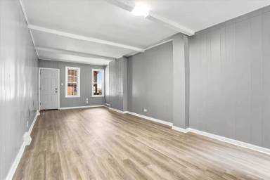 Main picture of 49 Adeline St