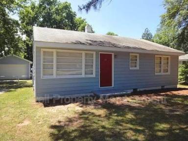 Main picture of 107 Hawthorne St