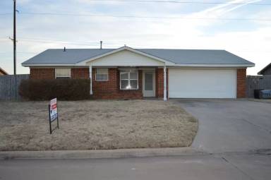 Main picture of 6102 SW Summit Ave