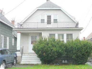 Main picture of 207 French St