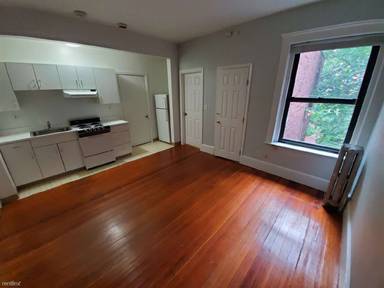 Main picture of 122 Park St