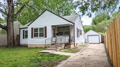 Main picture of 505 Bertrand St