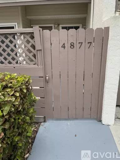 Main picture of 4877 N Hemingway Cir