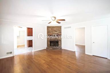 Main picture of 3922 N Heatherhill Dr