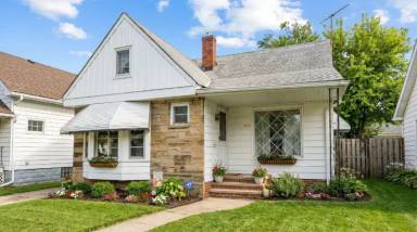 Main picture of 4815 E 86th St
