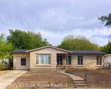 Main picture of 347 Lemur Dr