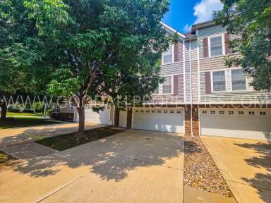 Main picture of 15305 Townsend Ave