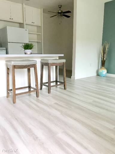 Main picture of Vista Capri Apartments