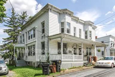 Main picture of 122 Houston Ave