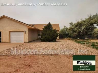 Main picture of 955 S Kyle Ln
